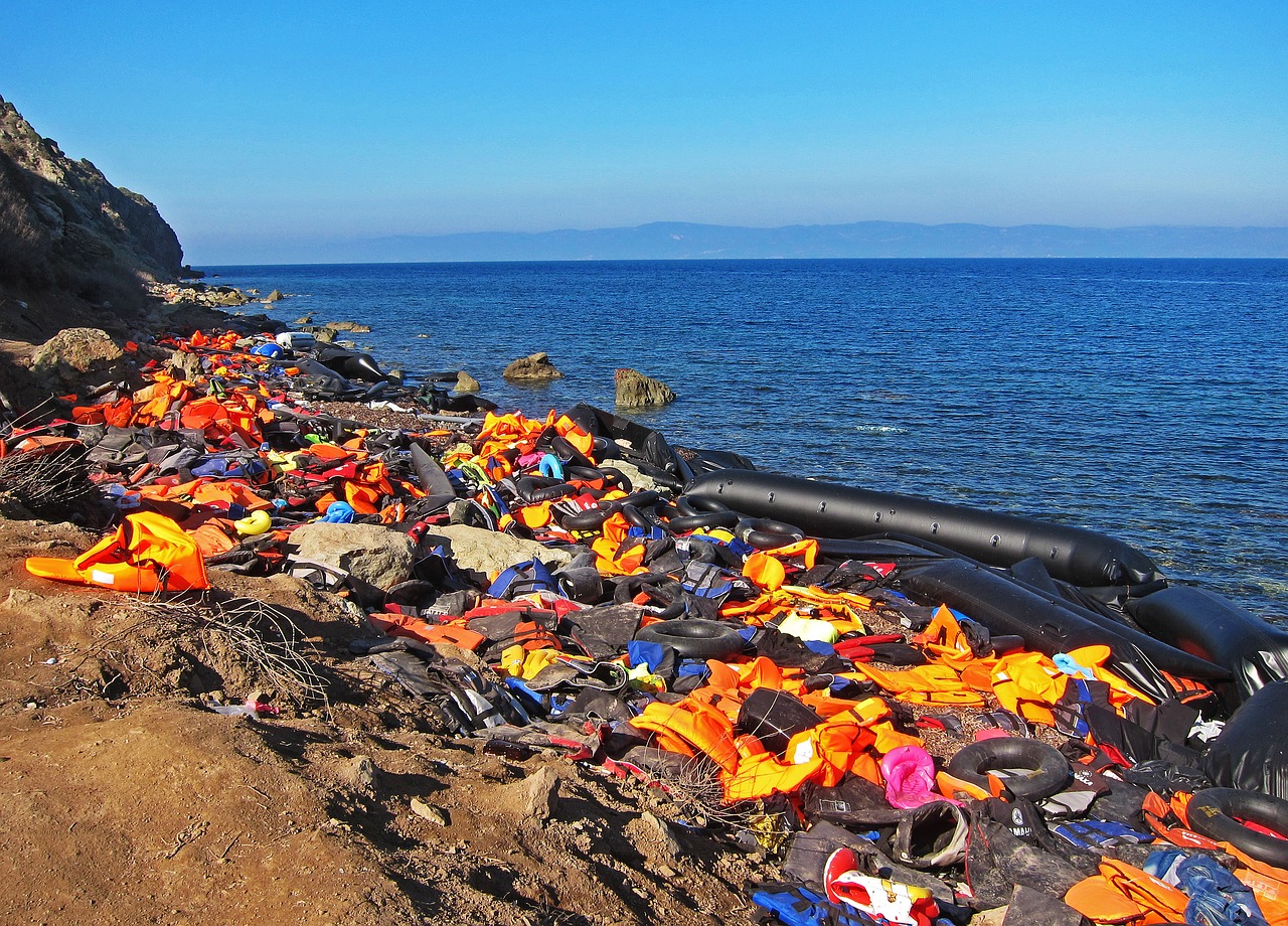 Cimitero di migranti nel Mediterraneo, l’Europa deve cambiare rotta.
