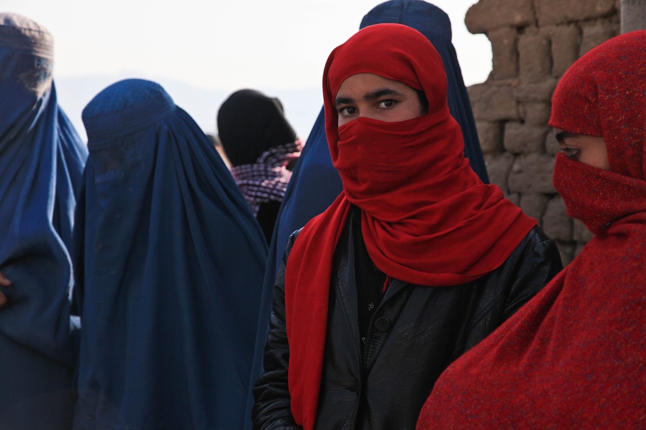 I diritti della donne afgane calpestati dai talebani