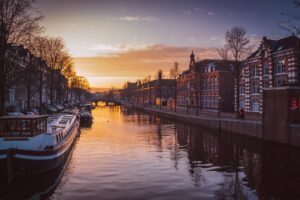 Visione al tramonto di Amsterdam